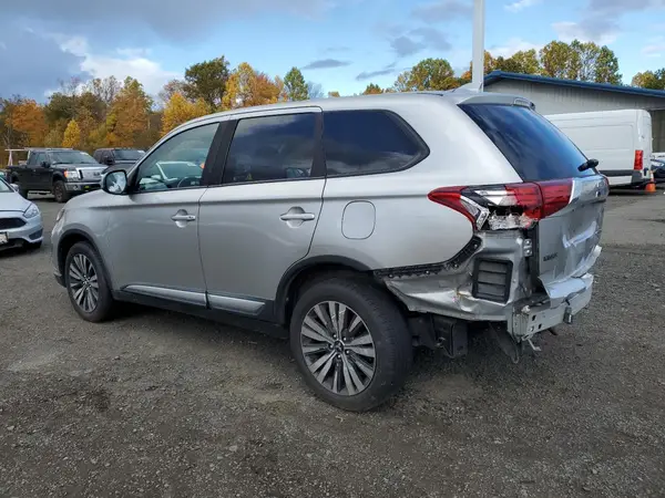 JA4AD3A34KZ046684 2019 MITSUBISHI OUTLANDER - Image 2