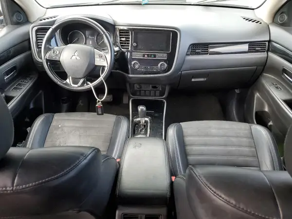 JA4AD3A34KZ046684 2019 MITSUBISHI OUTLANDER - Image 8