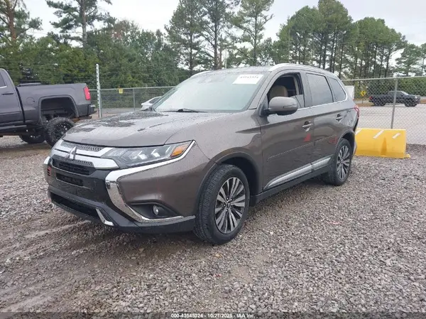 JA4AD3A34KZ047558 2019 MITSUBISHI OUTLANDER - Image 2