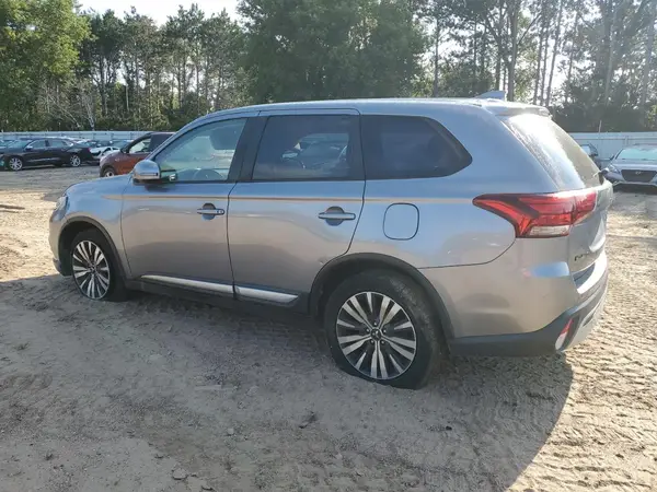 JA4AD3A34KZ049083 2019 MITSUBISHI OUTLANDER - Image 2