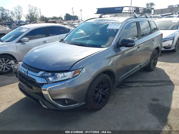 JA4AD3A34KZ052212 2019 MITSUBISHI OUTLANDER - Image 2