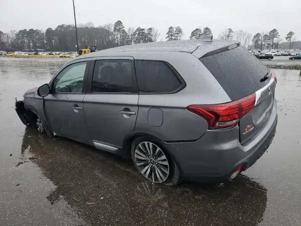 JA4AD3A34LJ000286 2020 MITSUBISHI OUTLANDER - Image 2