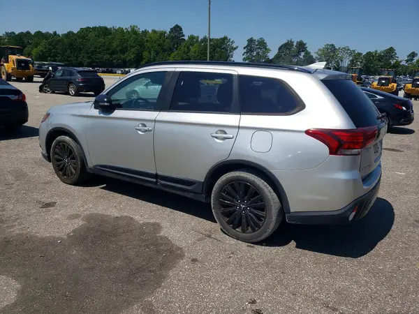 JA4AD3A34LJ000708 2020 MITSUBISHI OUTLANDER - Image 2