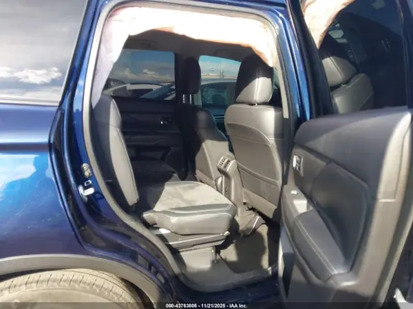 JA4AD3A34LZ003657 2020 MITSUBISHI OUTLANDER - Image 8