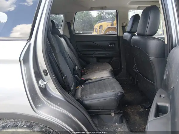 JA4AD3A34LZ004582 2020 MITSUBISHI OUTLANDER - Image 8