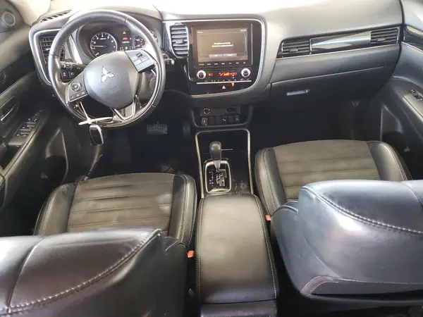 JA4AD3A34LZ006445 2020 MITSUBISHI OUTLANDER - Image 8