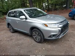 JA4AD3A34LZ018689 2020 MITSUBISHI OUTLANDER