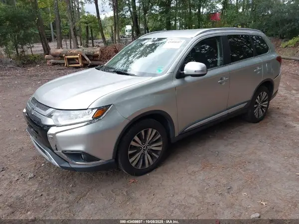 JA4AD3A34LZ018689 2020 MITSUBISHI OUTLANDER - Image 2