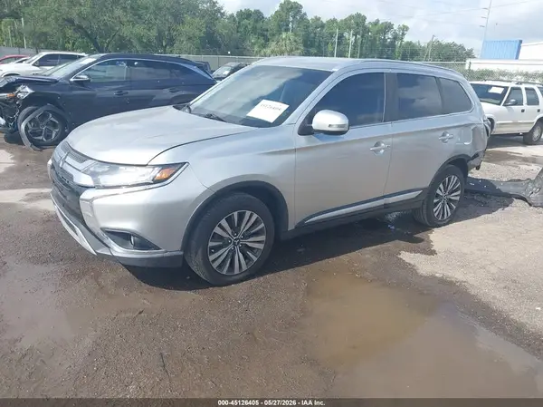 JA4AD3A34LZ020877 2020 MITSUBISHI OUTLANDER - Image 2