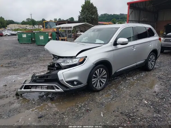 JA4AD3A34LZ028266 2020 MITSUBISHI OUTLANDER - Image 2
