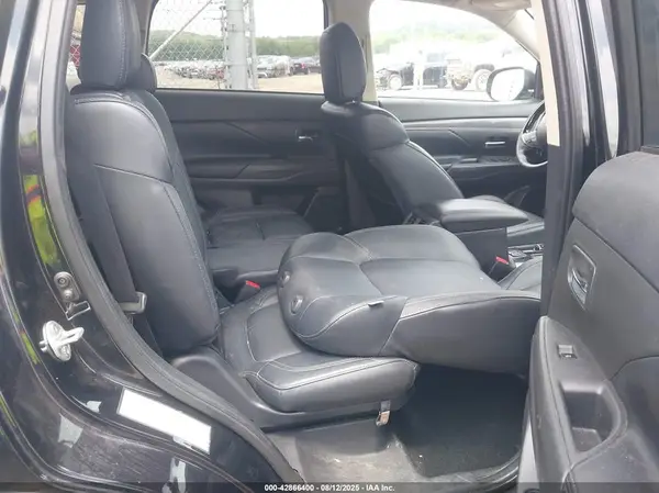 JA4AD3A34LZ029126 2020 MITSUBISHI OUTLANDER - Image 8