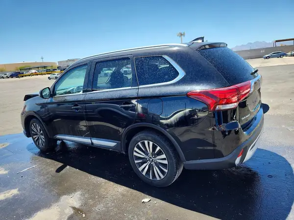 JA4AD3A34LZ030731 2020 MITSUBISHI OUTLANDER - Image 2