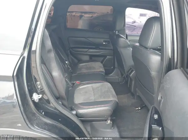 JA4AD3A34LZ032138 2020 MITSUBISHI OUTLANDER - Image 8