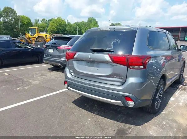 JA4AD3A35GZ007464 2016 MITSUBISHI OUTLANDER - Image 8