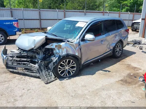 JA4AD3A35GZ007691 2016 MITSUBISHI OUTLANDER - Image 2