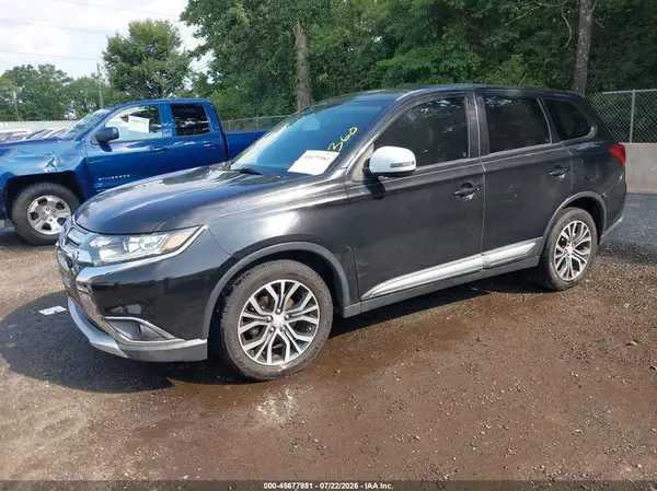 JA4AD3A35GZ010770 2016 MITSUBISHI OUTLANDER - Image 2