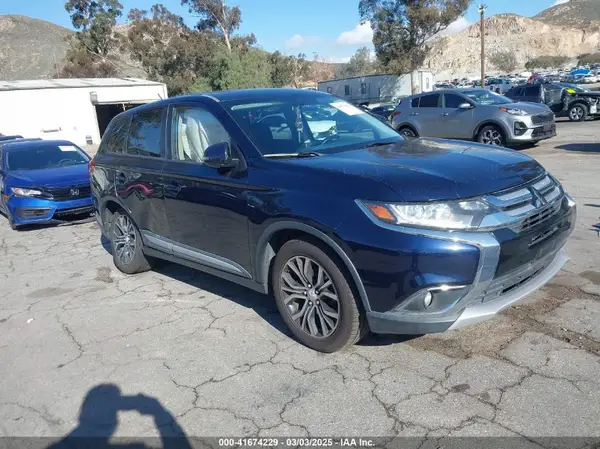 JA4AD3A35GZ013071 2016 MITSUBISHI OUTLANDER - Image 1