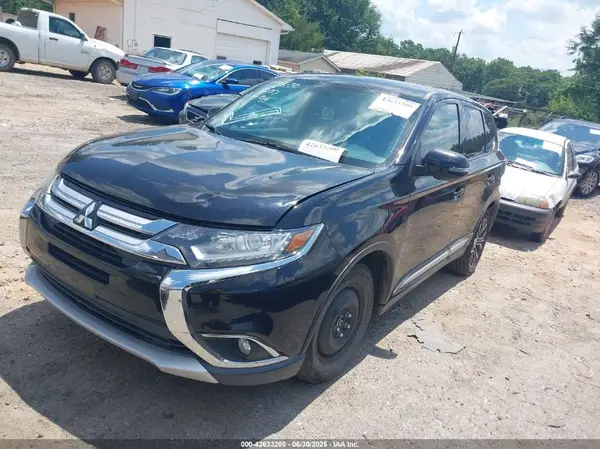 JA4AD3A35GZ014401 2016 MITSUBISHI OUTLANDER - Image 2