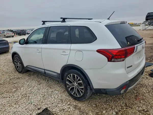 JA4AD3A35GZ014530 2016 MITSUBISHI OUTLANDER - Image 2