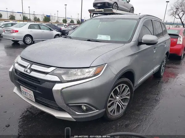 JA4AD3A35GZ016231 2016 MITSUBISHI OUTLANDER - Image 2