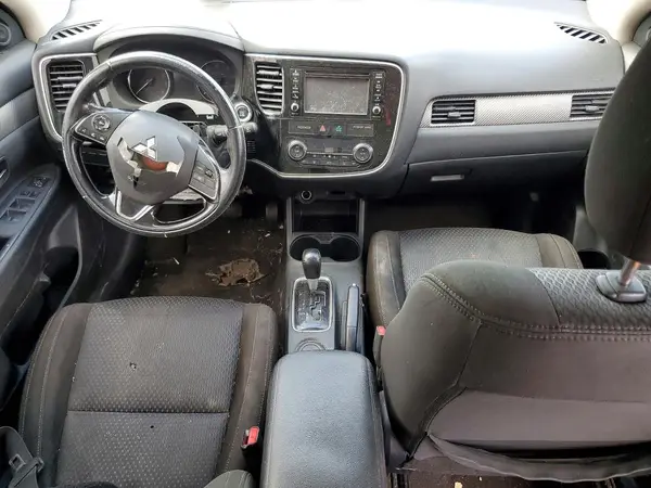 JA4AD3A35GZ016276 2016 MITSUBISHI OUTLANDER - Image 8