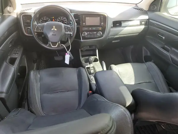 JA4AD3A35GZ021798 2016 MITSUBISHI OUTLANDER - Image 8