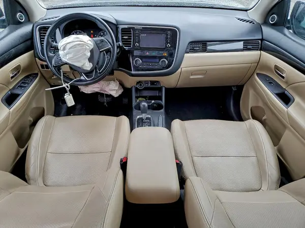 JA4AD3A35GZ024507 2016 MITSUBISHI OUTLANDER - Image 8