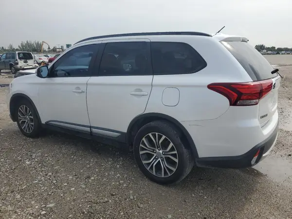 JA4AD3A35GZ025589 2016 MITSUBISHI OUTLANDER - Image 2
