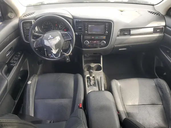 JA4AD3A35GZ025589 2016 MITSUBISHI OUTLANDER - Image 8