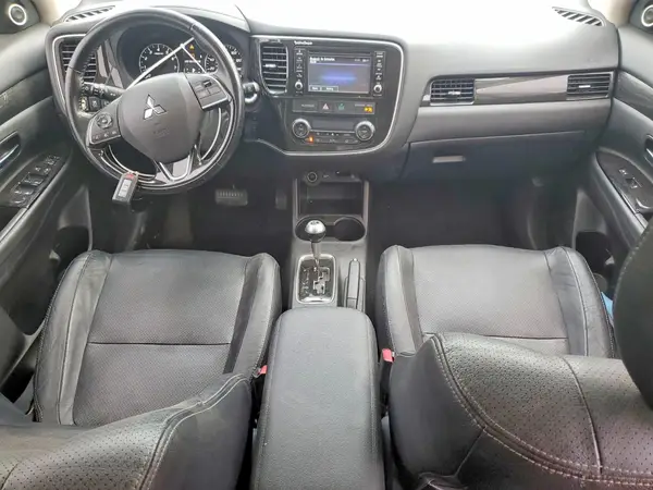 JA4AD3A35GZ038701 2016 MITSUBISHI OUTLANDER - Image 8