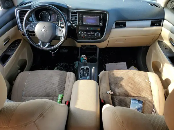 JA4AD3A35GZ049410 2016 MITSUBISHI OUTLANDER - Image 8