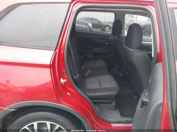JA4AD3A35GZ049651 2016 MITSUBISHI OUTLANDER - Image 8