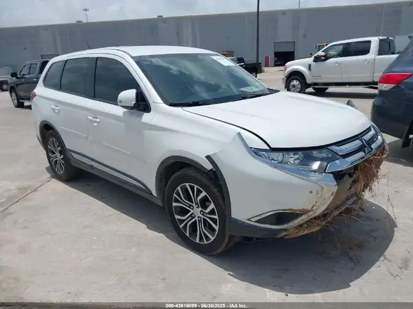 JA4AD3A35GZ050914 2016 MITSUBISHI OUTLANDER - Image 1