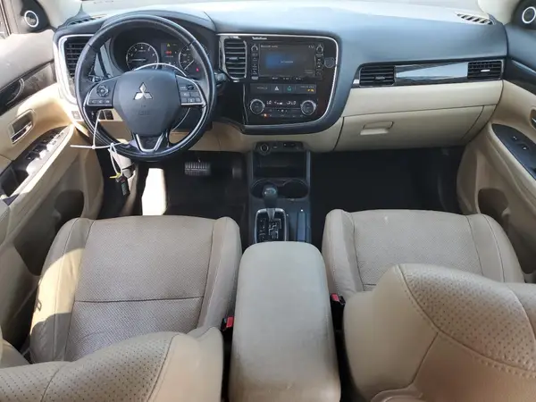 JA4AD3A35GZ052839 2016 MITSUBISHI OUTLANDER - Image 8