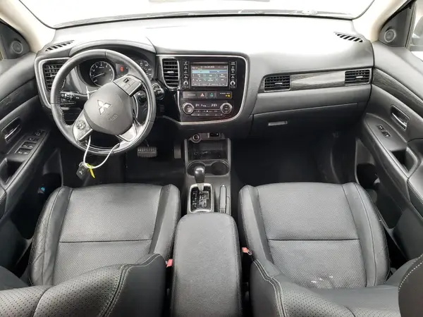 JA4AD3A35GZ056177 2016 MITSUBISHI OUTLANDER - Image 8