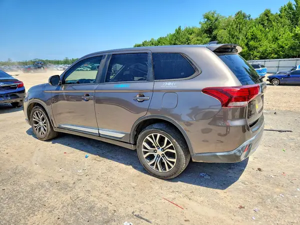 JA4AD3A35HZ001049 2017 MITSUBISHI OUTLANDER - Image 2