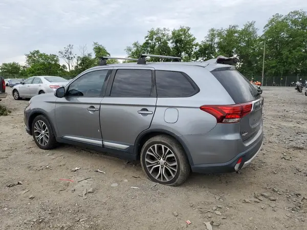 JA4AD3A35HZ020748 2017 MITSUBISHI OUTLANDER - Image 2