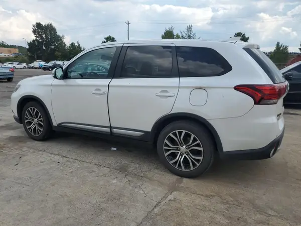 JA4AD3A35HZ036674 2017 MITSUBISHI OUTLANDER - Image 2
