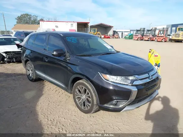 JA4AD3A35HZ052616 2017 MITSUBISHI OUTLANDER - Image 1