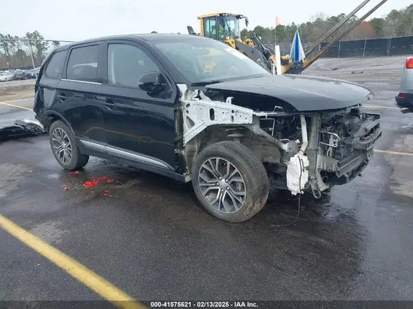 JA4AD3A35HZ068962 2017 MITSUBISHI OUTLANDER - Image 1
