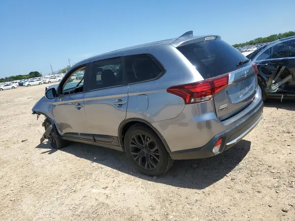 JA4AD3A35JZ014681 2018 MITSUBISHI OUTLANDER - Image 2