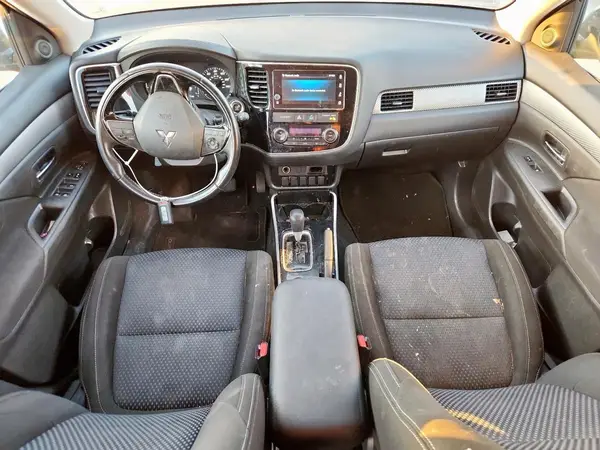 JA4AD3A35JZ016365 2018 MITSUBISHI OUTLANDER - Image 8