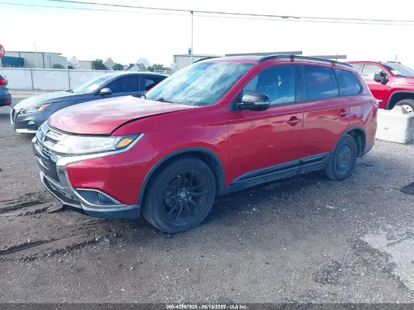JA4AD3A35JZ020156 2018 MITSUBISHI OUTLANDER - Image 2