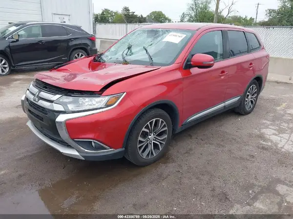 JA4AD3A35JZ032324 2018 MITSUBISHI OUTLANDER - Image 2