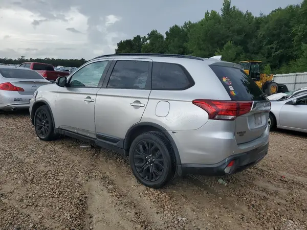 JA4AD3A35JZ044926 2018 MITSUBISHI OUTLANDER - Image 2