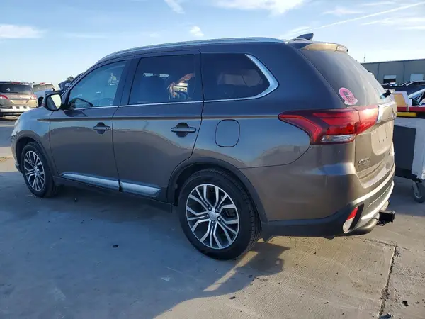 JA4AD3A35JZ048717 2018 MITSUBISHI OUTLANDER - Image 2