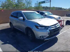 JA4AD3A35JZ056218 2018 MITSUBISHI OUTLANDER