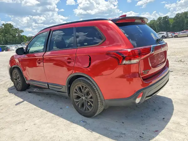JA4AD3A35JZ060060 2018 MITSUBISHI OUTLANDER - Image 2