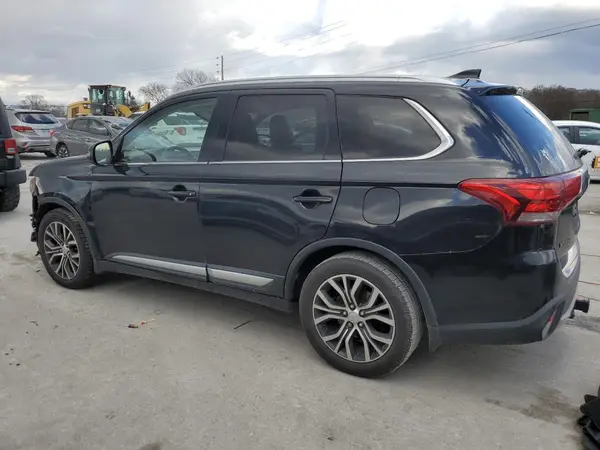 JA4AD3A35JZ071429 2018 MITSUBISHI OUTLANDER - Image 2