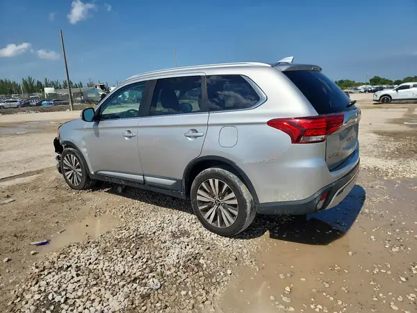 JA4AD3A35KJ001283 2019 MITSUBISHI OUTLANDER - Image 2